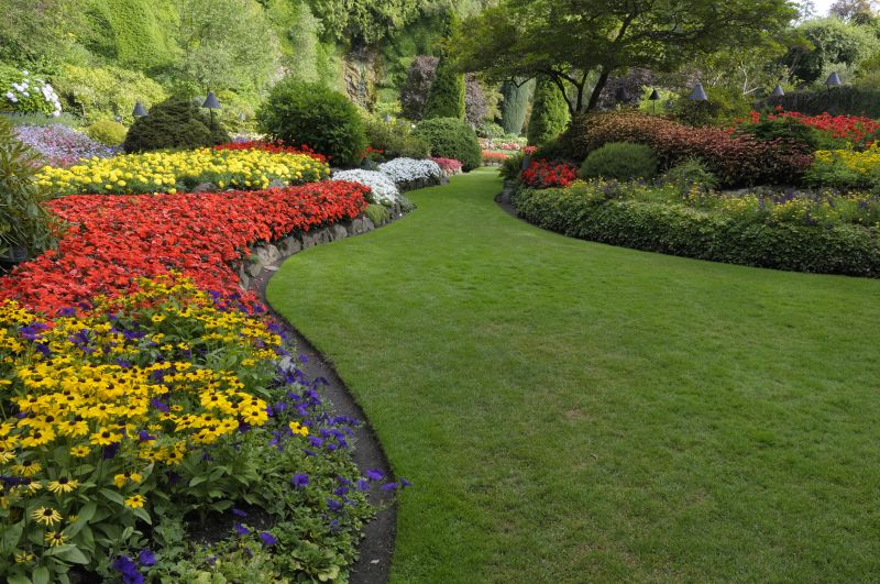 Flower Bed Maintenance in Honolulu, HI